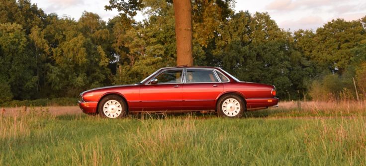 Daimler-Six-SWB-Carnival-Red-